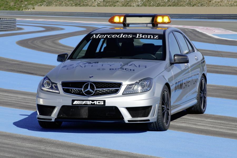  Mercedes-Benz C63 AMG DTM Safety Car 2011 года  (фото 1 из 8)